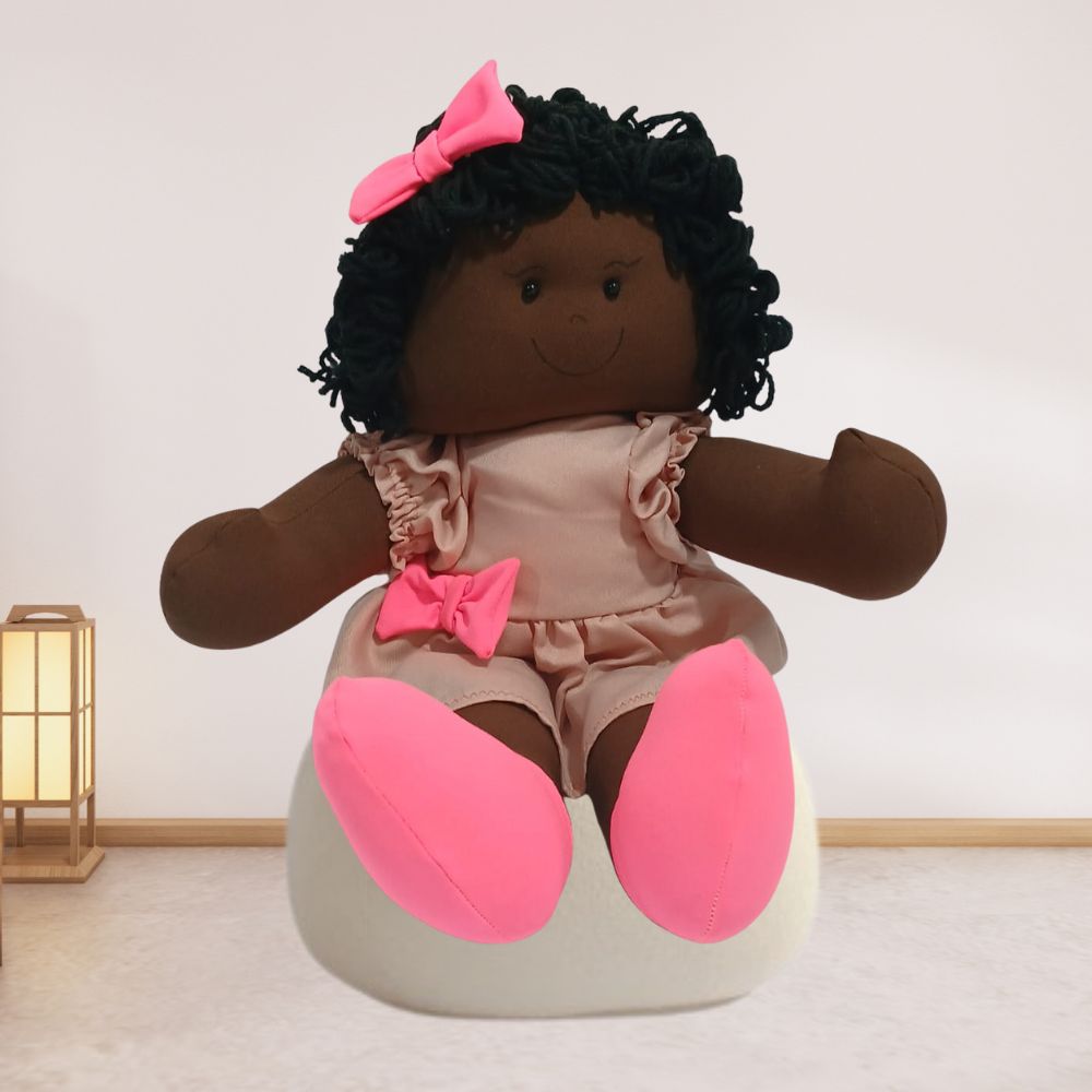 boneca de pano negra