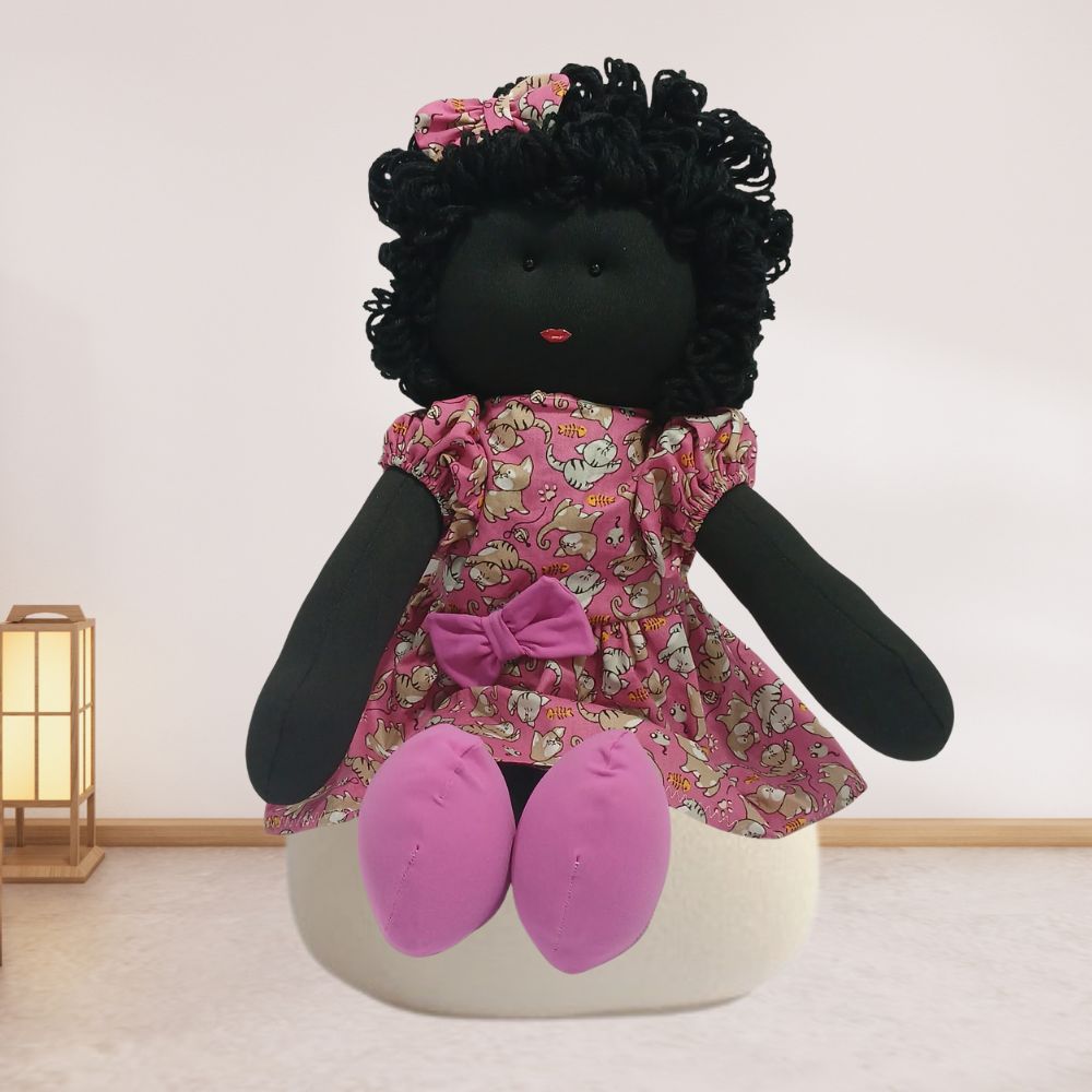 boneca de pano negra