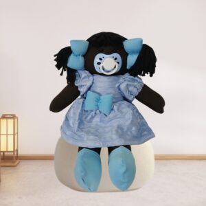 Boneca de pano negra